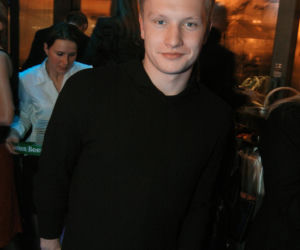 Od nastolatka z Na Wspólnej do eleganckiego mężczyzny. Tak zmieniał się Jakub Wesołowski