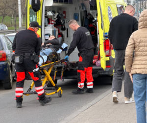 Kierowca innowacyjnej taksówki potrącił mężczyznę i uciekł