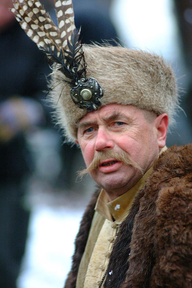 Niegdyś bożyszcze tłumów jako Janek Kos. Tak przez lata zmieniał się legendarny aktor Janusz Gajos