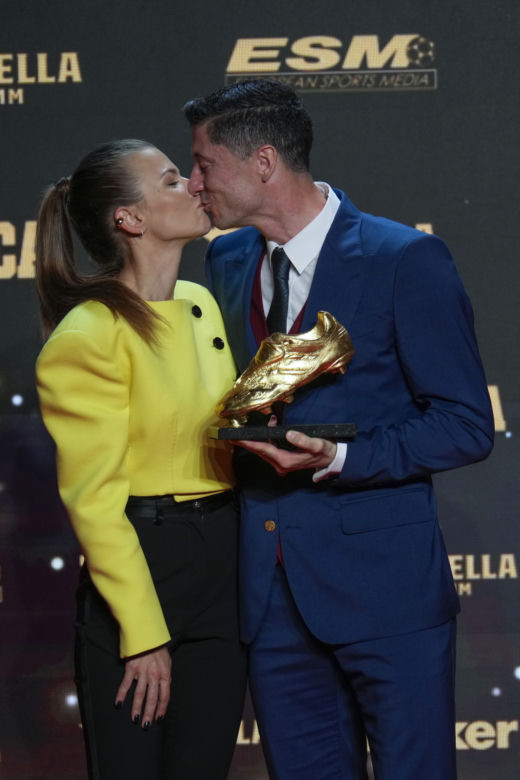 Złoty But w rękach Roberta Lewandowskiego! Uroczysta gala odbyła się w Barcelonie [ZDJĘCIA]