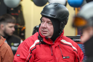 Nauczyliśmy posła bezpieczeństwa! Michał Wójcik wreszcie założył kask