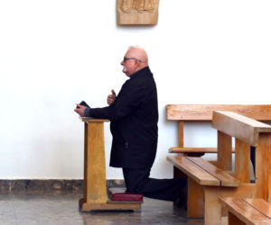 Lech Wałęsa zmienił wizerunek. Wygląda jak słynny gwiazdor muzyki