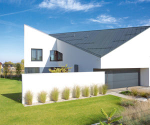 Na trudnej działce zbudowali świetny dom. Z zewnątrz oryginalny, w środku wygodny