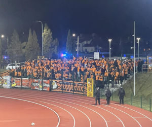 Cztery osoby zatrzymane po awanturze na trybunach. Pseudokibice zepsuli świeto piłki