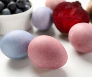 Naturalne barwniki do jajek