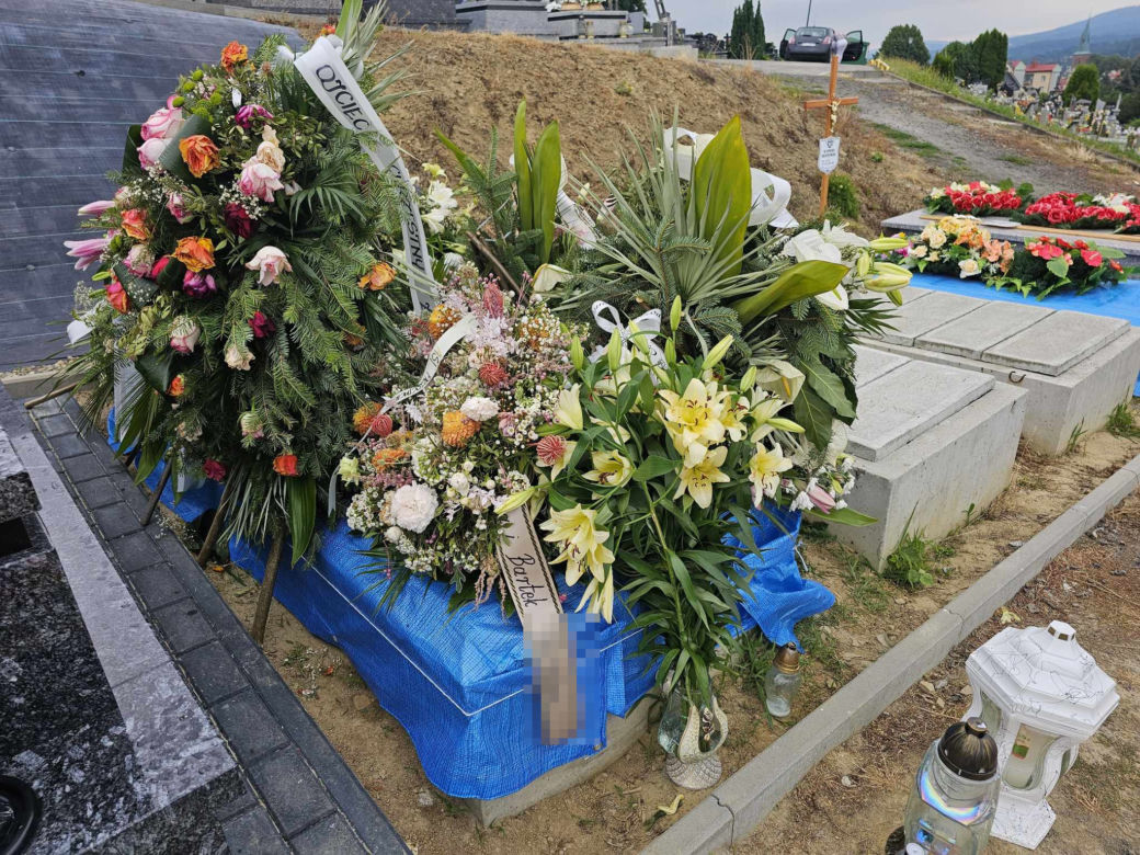 Strzyżów. Grób Joanny, która zginęła ratując synka [GALERIA]