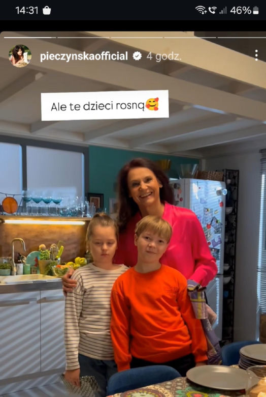 	M jak miłość na planie. Aleksandra (Małgorzata Pieczyńska), Maja (Laura Jankowska), Szymek (Staś Szczypiński)