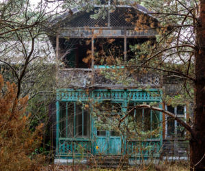 Opuszczona willa w Konstancinie