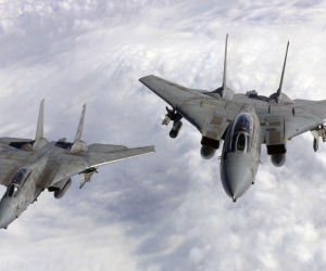 Koniec legendy F-14 Tomcat w Iranie? Zdjęcia satelitarne potwierdzają zniszczenie