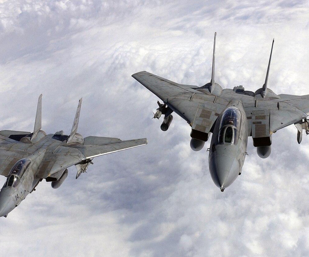 Koniec legendy F-14 Tomcat w Iranie? Zdjęcia satelitarne potwierdzają zniszczenie „perskich kotów”