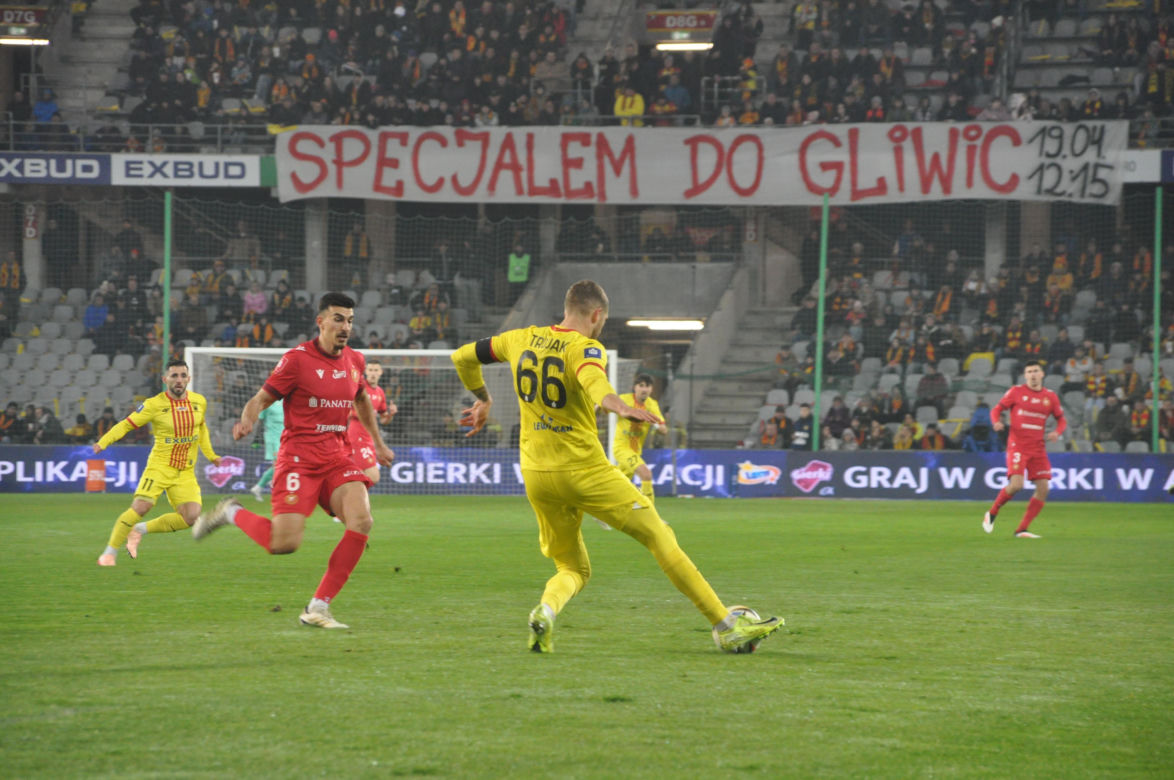 Korona - Widzew