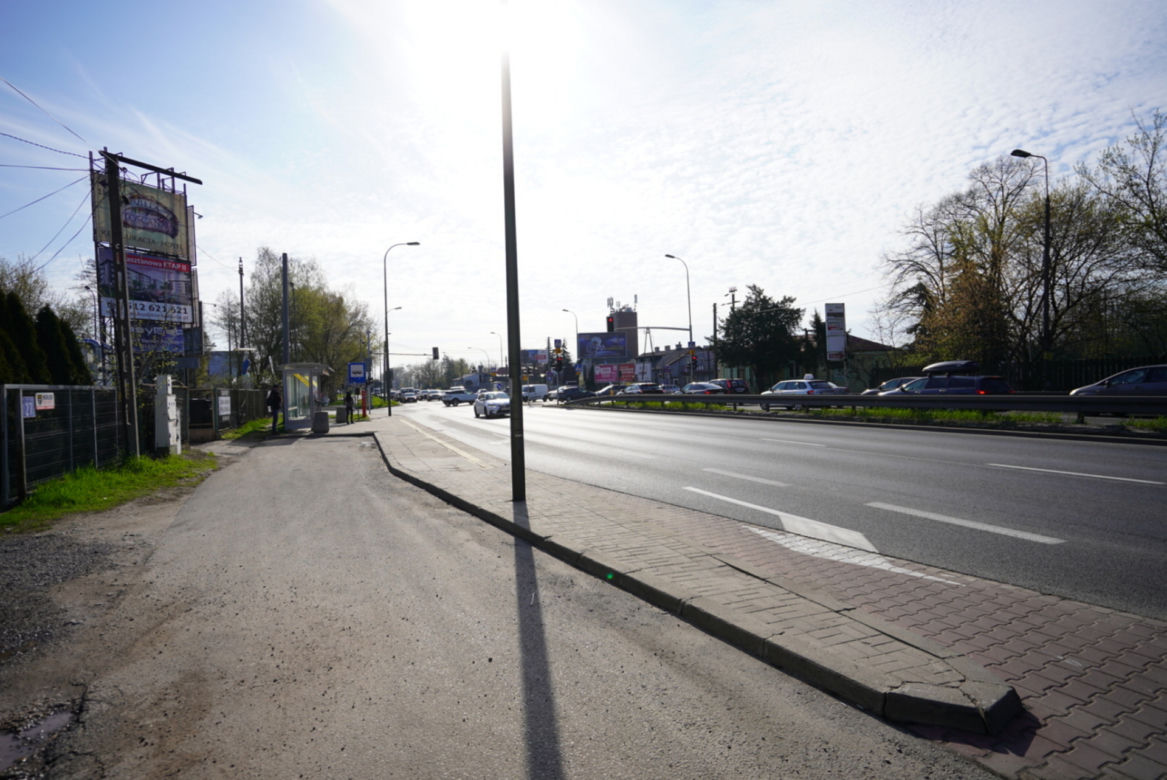 Drogowcy wyremontują dziurawy wlot do Warszawy. Do tej pory nie było na to pieniędzy 