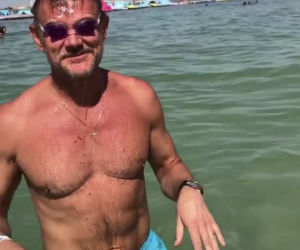 Cezary Pazura z rodziną na wakacjach