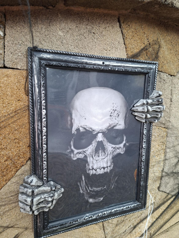 Oto najbardziej halloweenowy dom w Świętokrzyskiem!