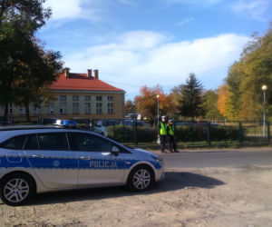 „Rozbłyśnij odblaskiem na drodze”. Skierowana jest do pieszych i rowerzystów