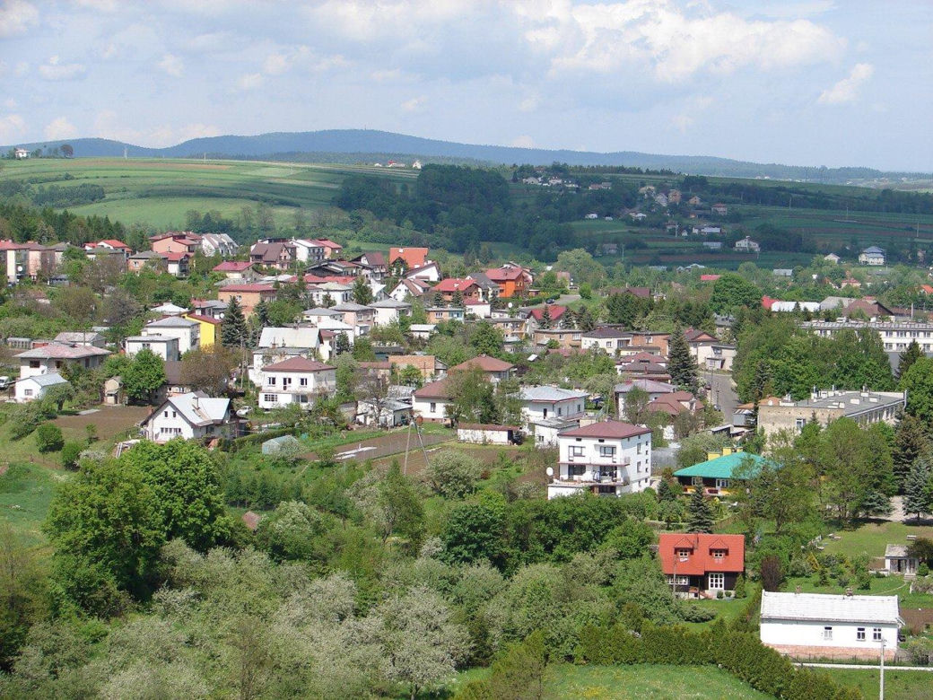 To najpiękniejsze miasto w Małopolsce. Jest porównywane do Krakowa, kiedyś było uznawane za stolicę Polski