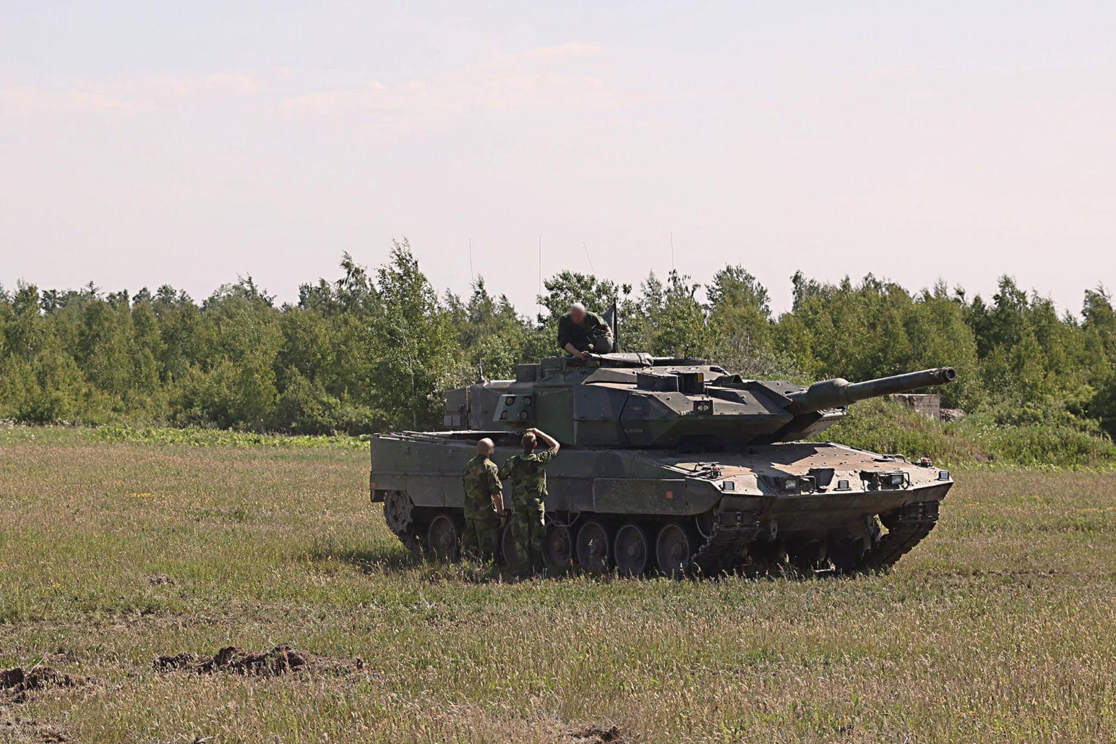 Czołg Stridsvagn 122