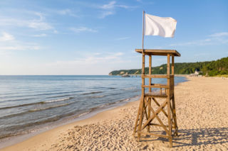 Sinice Międzyzdroje. Czy w Międzyzdrojach można się kąpać 05.08? Flaga, warunki pogodowe