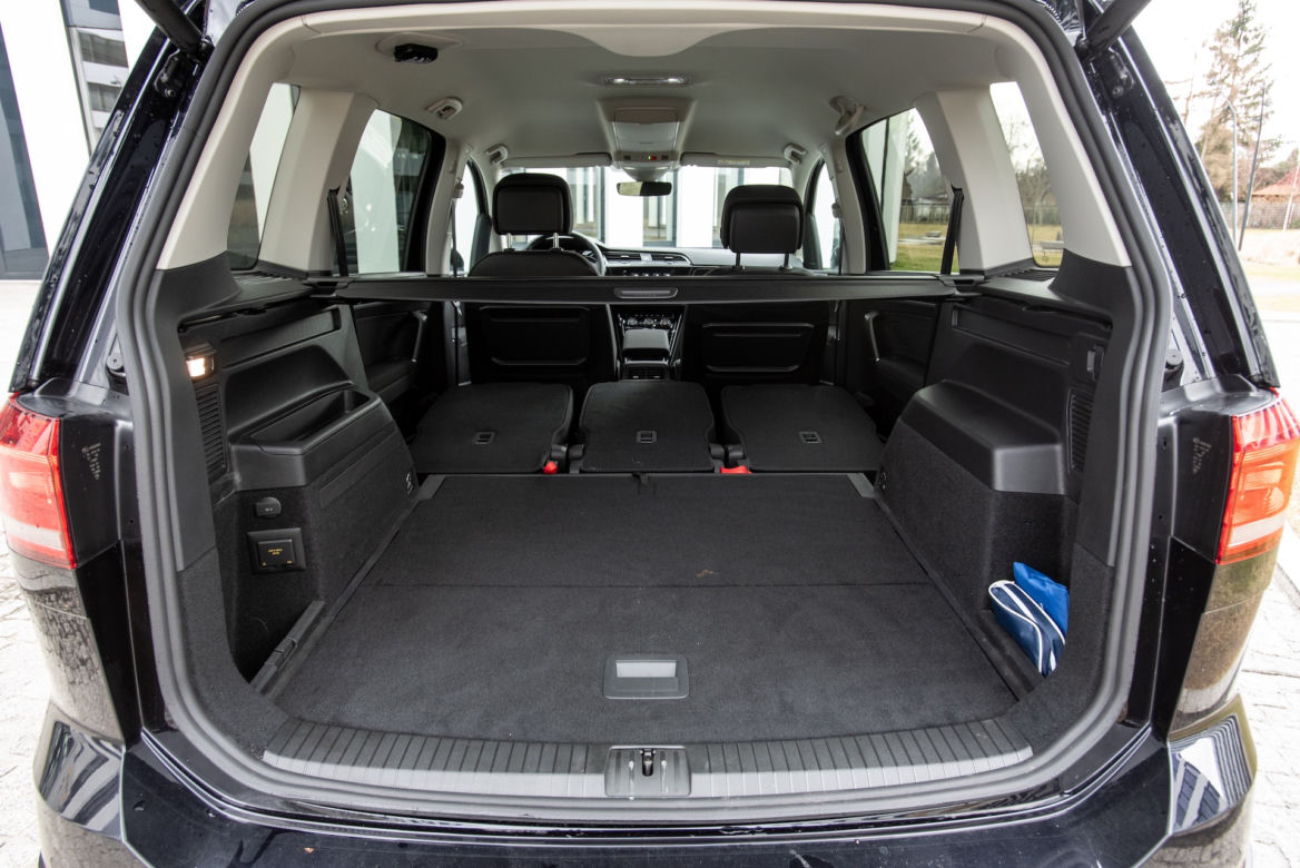 Volkswagen Touran Highline 2.0 TDI SCR 150 KM DSG