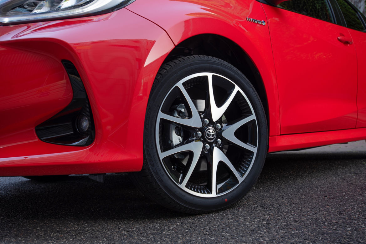 2020 Toyota Yaris 1.5 HYBRID Premiere Edition (Tokyo Fusion)