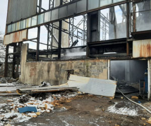 Pożar starej hali rejonie Zakładów Mechanicznych
