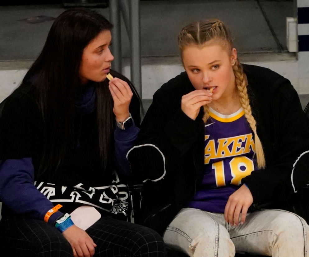JoJo Siwa rok po coming oucie