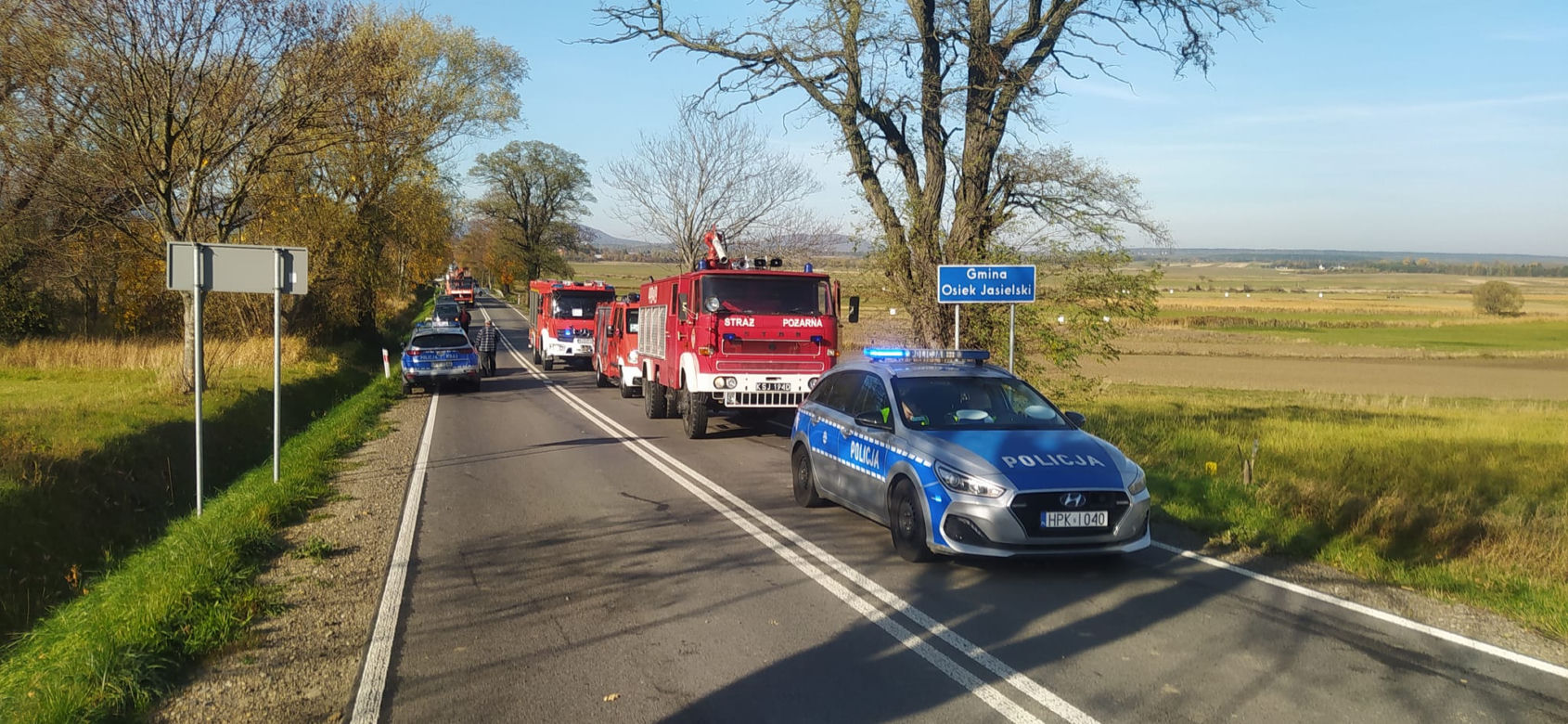 Samoklęski. Zderzenie fiata z ciągnikiem rolniczym [GALERIA]	