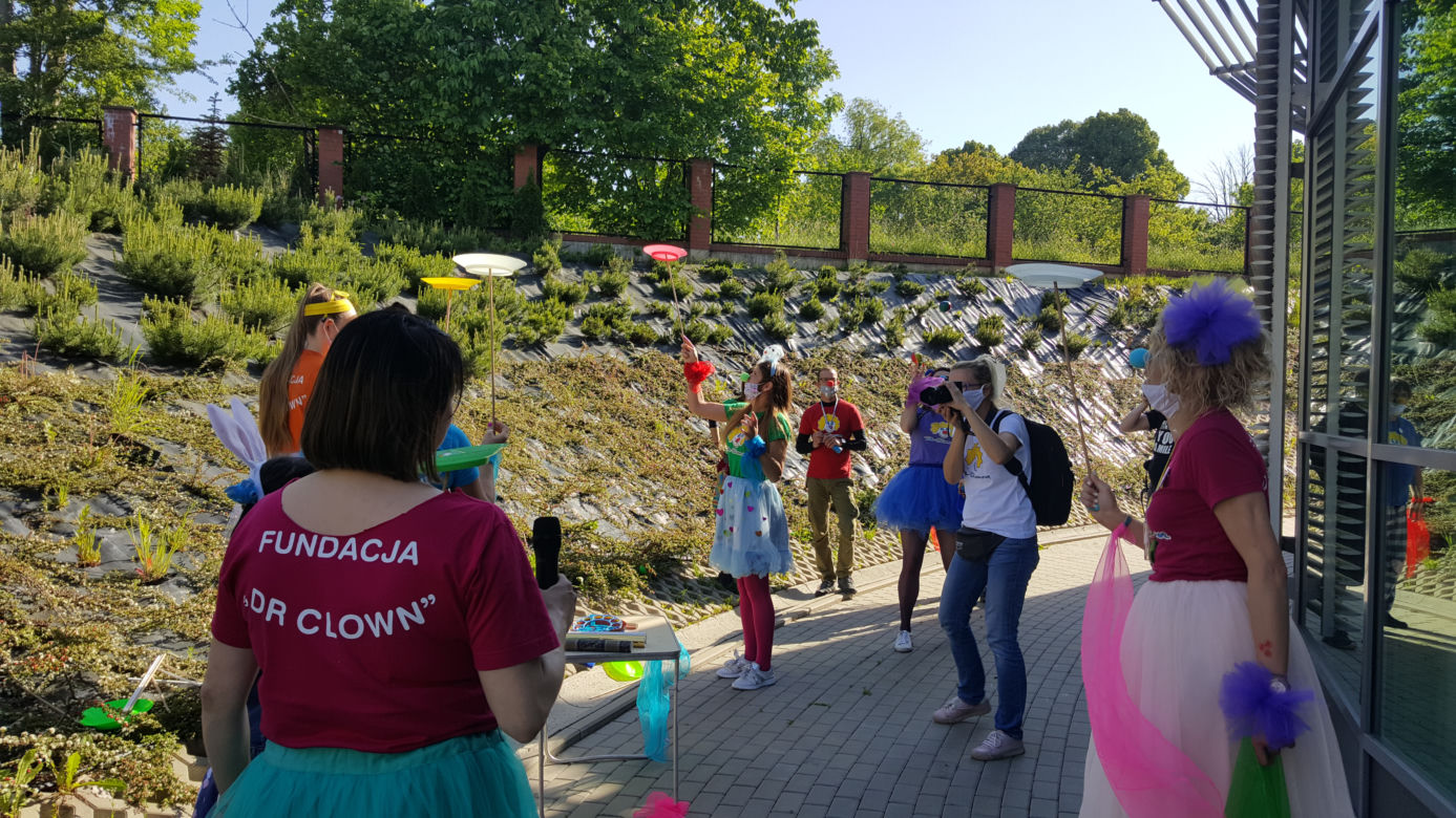 Dzień Dziecka przed Centrum Pediatrii w Sosnowcu 