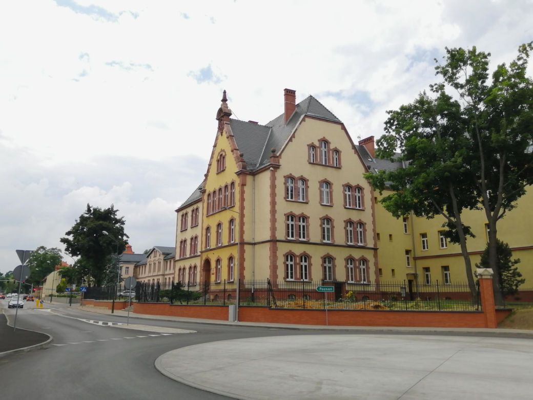 To największe miasto w Polsce, którym nie rządzi prezydent. Znajduje się na Śląsku