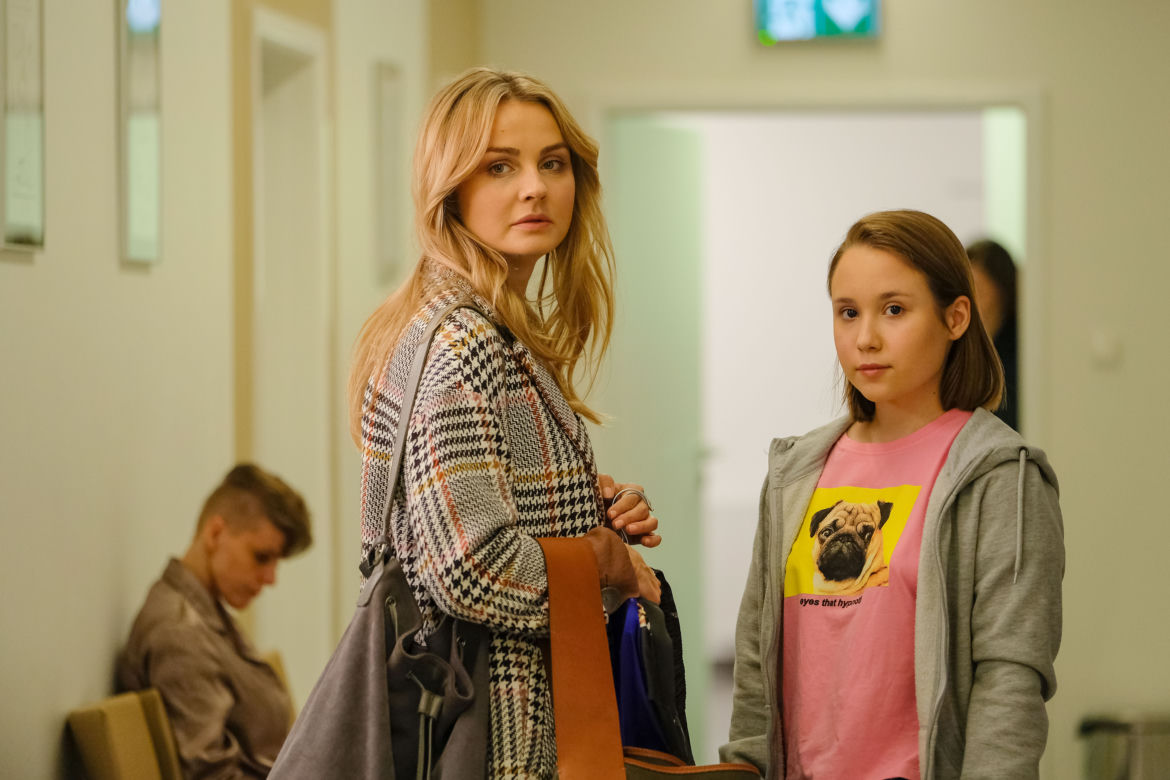 Przyjaciółki 14 sezon odc. 159. Inga (Małgorzata Socha), Hania (Pola Figurska)