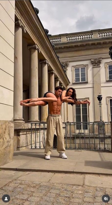 Marcela Leszczak, Max Kruger