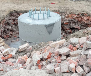 Piwnice przedwojennych kamienic pod torowiskiem tramwajowym w Szczecinie