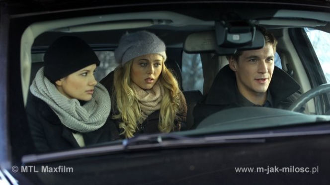 M jak miłość odc. 1064. Marcin (Mikołaj Roznerski), Kasia (Agnieszka Sienkiewicz), Agata (Joanna Opozda)