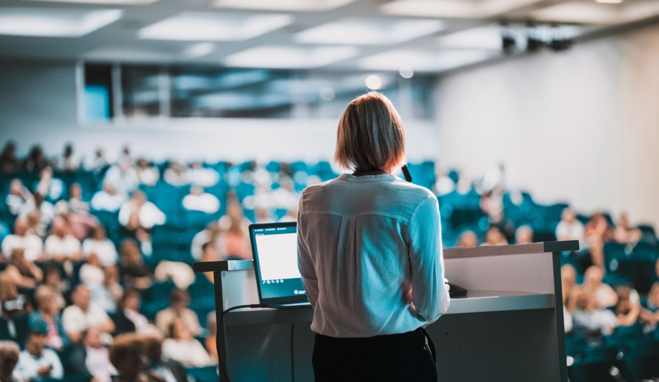 Te kierunki rozczarowały studentów. Po latach żałują wyboru