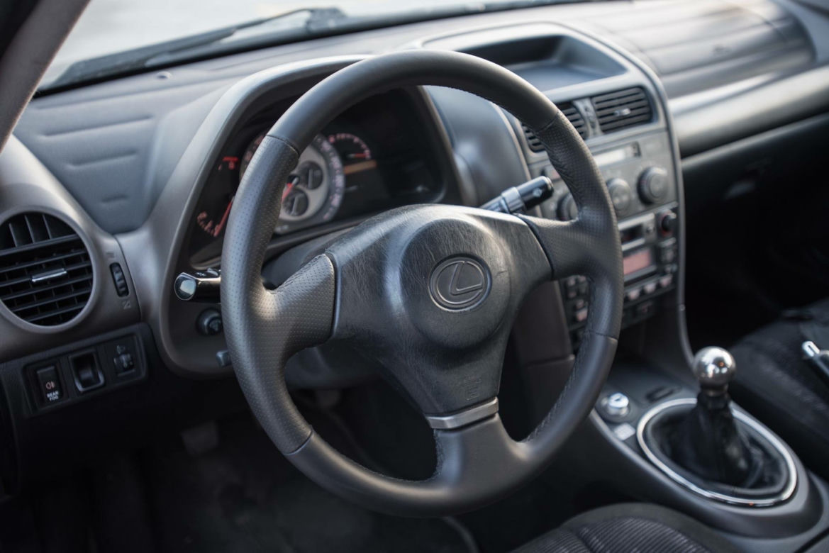 Lexus IS 200 - dla kogo?