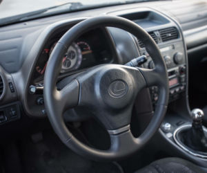 Lexus IS 200