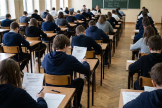 Jak napisać maila po angielsku? Egzamin ósmoklasisty z angielskiego 2026 [13.05.2026]