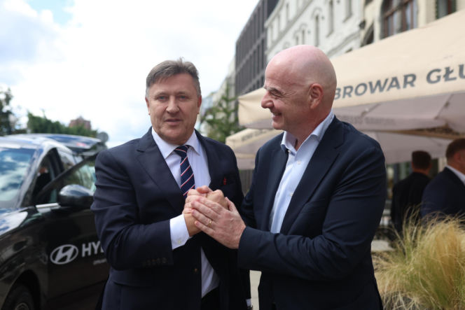 Cezary Kulesza wita Gianniego Infantino