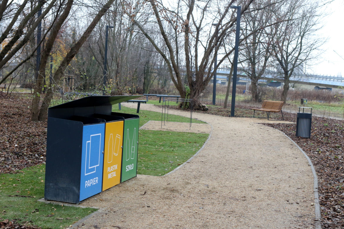 Park linearny przy ul. Suwak w Warszawie