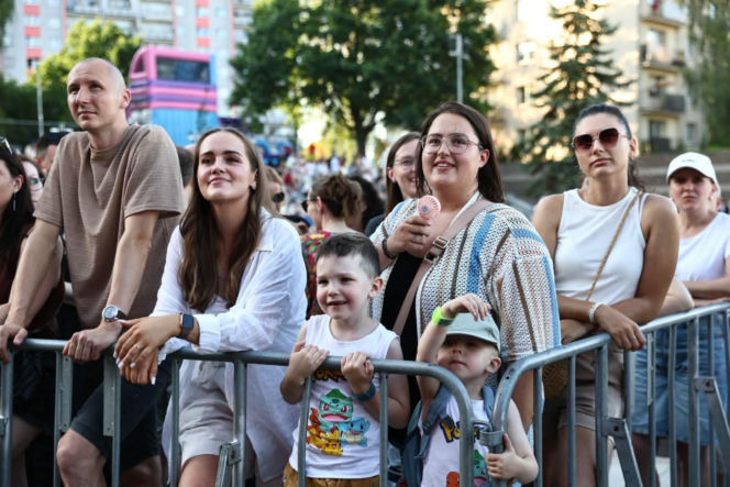Upał na Dniach Skarżyska-Kamiennej. Trwa wielkie świętowanie, dziś na scenie Ørganek i Ania Karwan