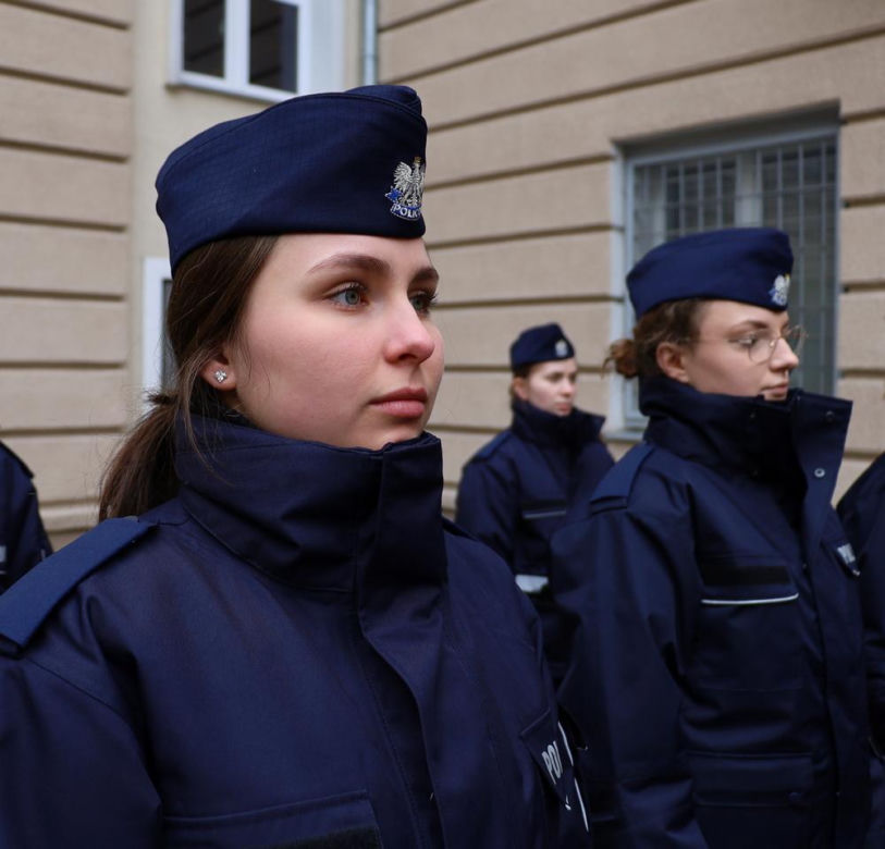 Wielkopolska policja. Uroczyste ślubowanie nowych policjantek i policjantów w Poznaniu