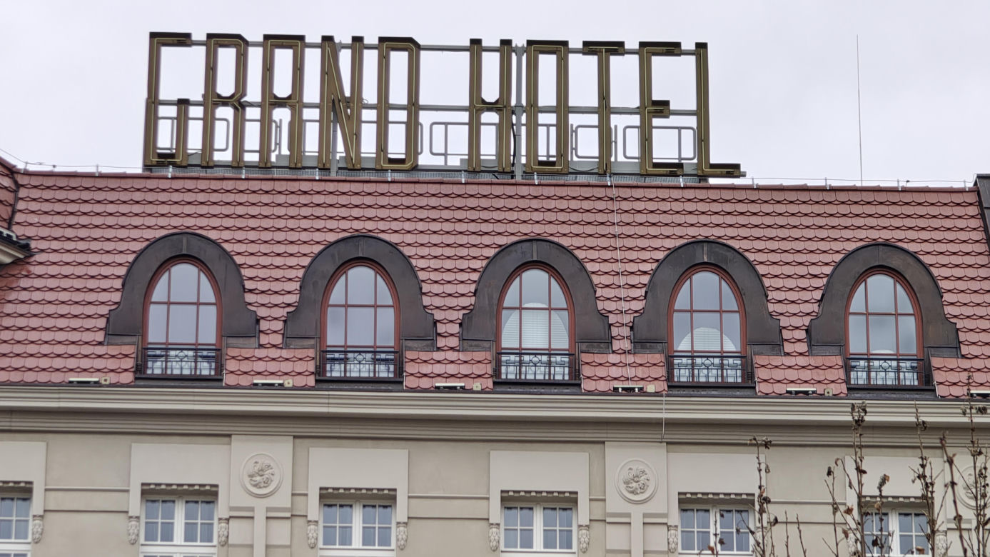 Kultowy Grand Hotel we Wrocławiu szykuje się na otwarcie. Tak wygląda ikona miasta po remoncie 