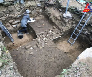 Prace archeologiczne na ruinach zamku w Nowym Sączu