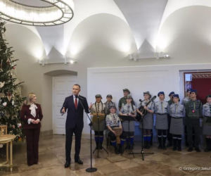 Nawrocki stał obok instrumentu i aż go kusiło! Nie mógł się powtrzymać. Nagranie krąży po sieci