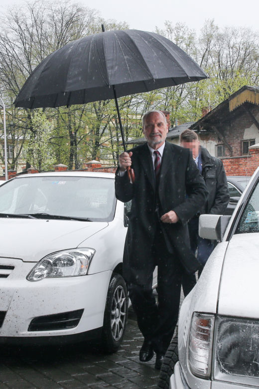 Macierewicz odejdzie z rządu?