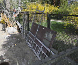 Niekończący się remont sąsiadów Kaczyńskiego