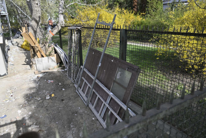 Niekończący się remont sąsiadów Kaczyńskiego