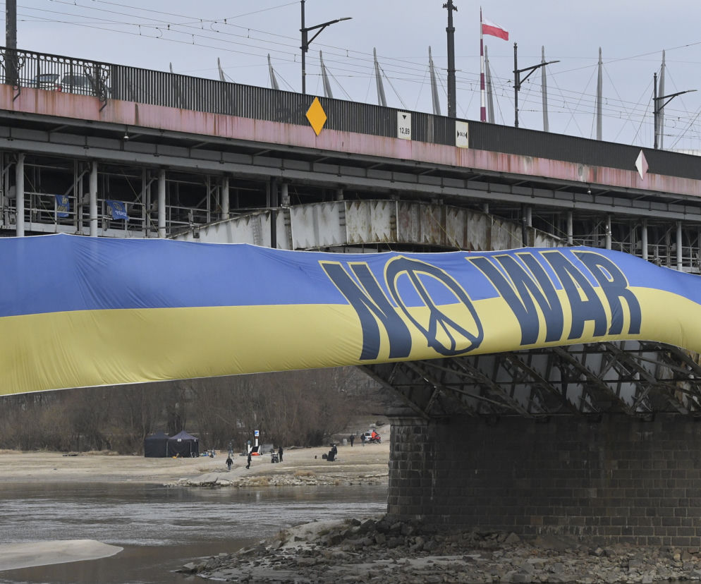 Piękny gest warszawiaków. Na moście Poniatowskiego zawisł ogromny banner