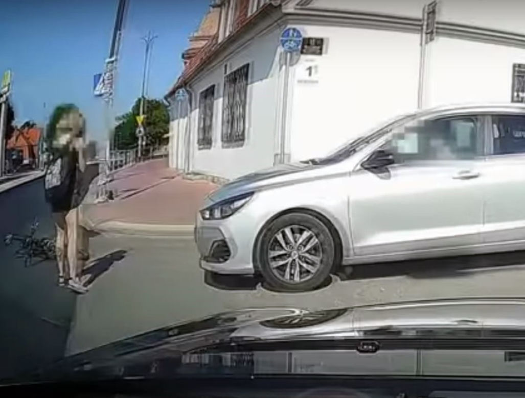 Zderzenie samochodu i rowerzystki w Rudzie Śląskiej