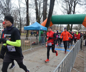 Mimo deszczu pobiegli dla WOŚP w Radomiu!